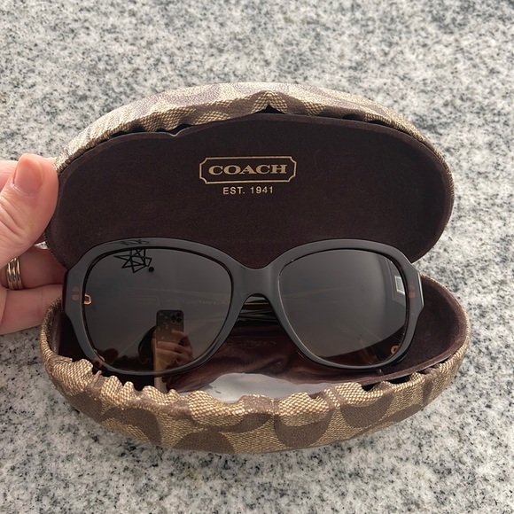 Coach Sunglasses - Picture 1 of 9